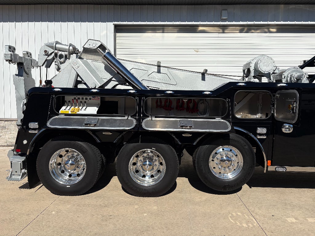 2025 Peterbilt 589S w/ Century 9055XL Allison Automatic