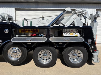 2025 Peterbilt 589S w/ Century 9055XL Allison Automatic