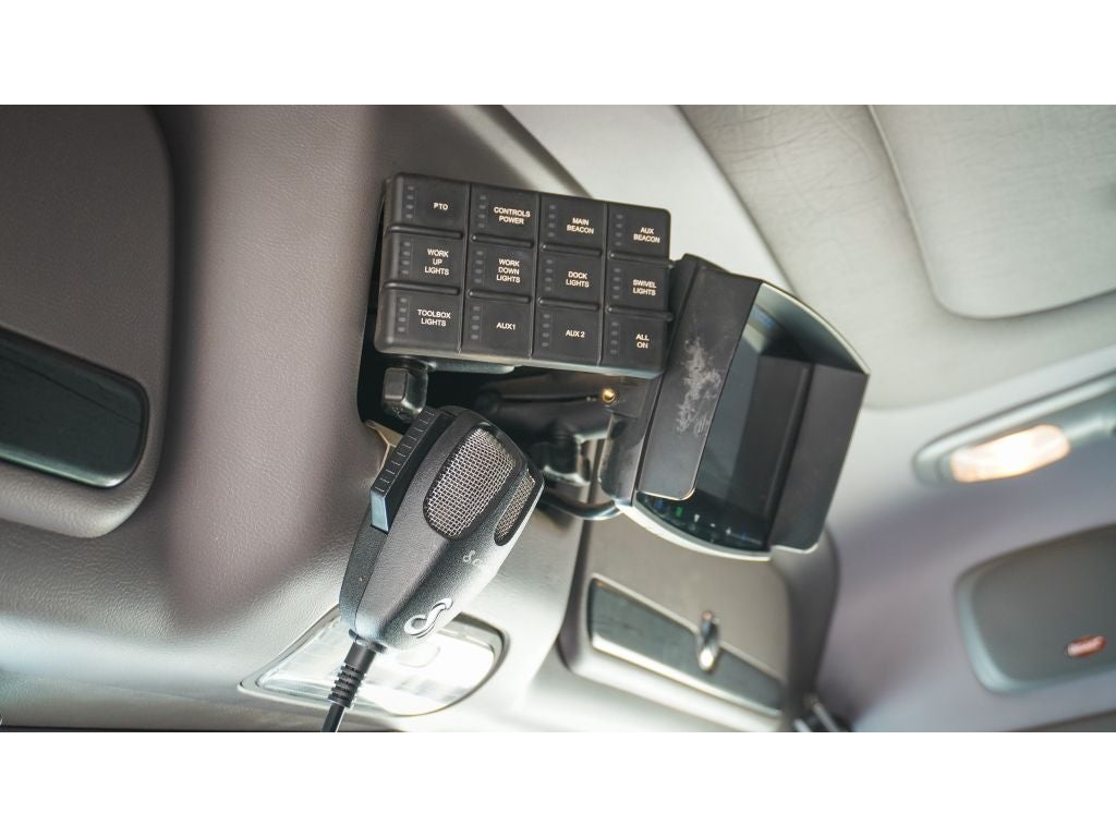 2022 Peterbilt 389 w/ Century 9055XL Wrecker