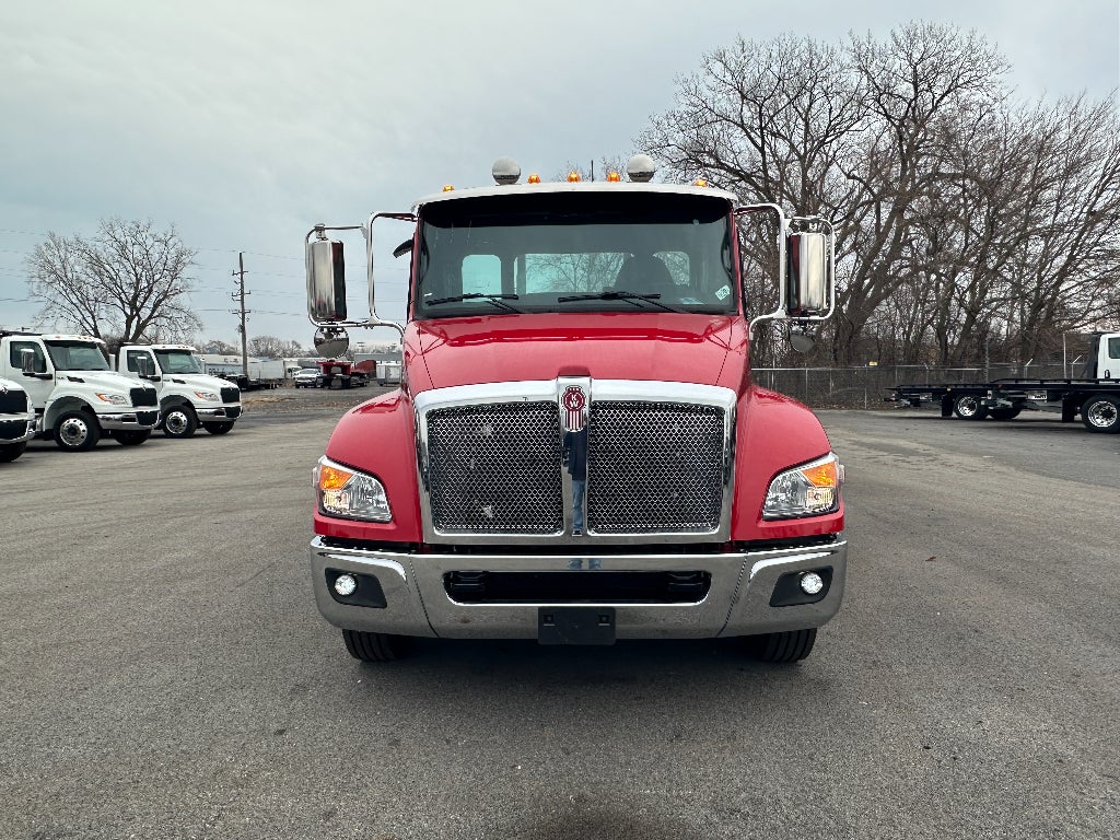 2025 Kenworth T280 WITH A CENTURY 21.5' STEEL CARRIER