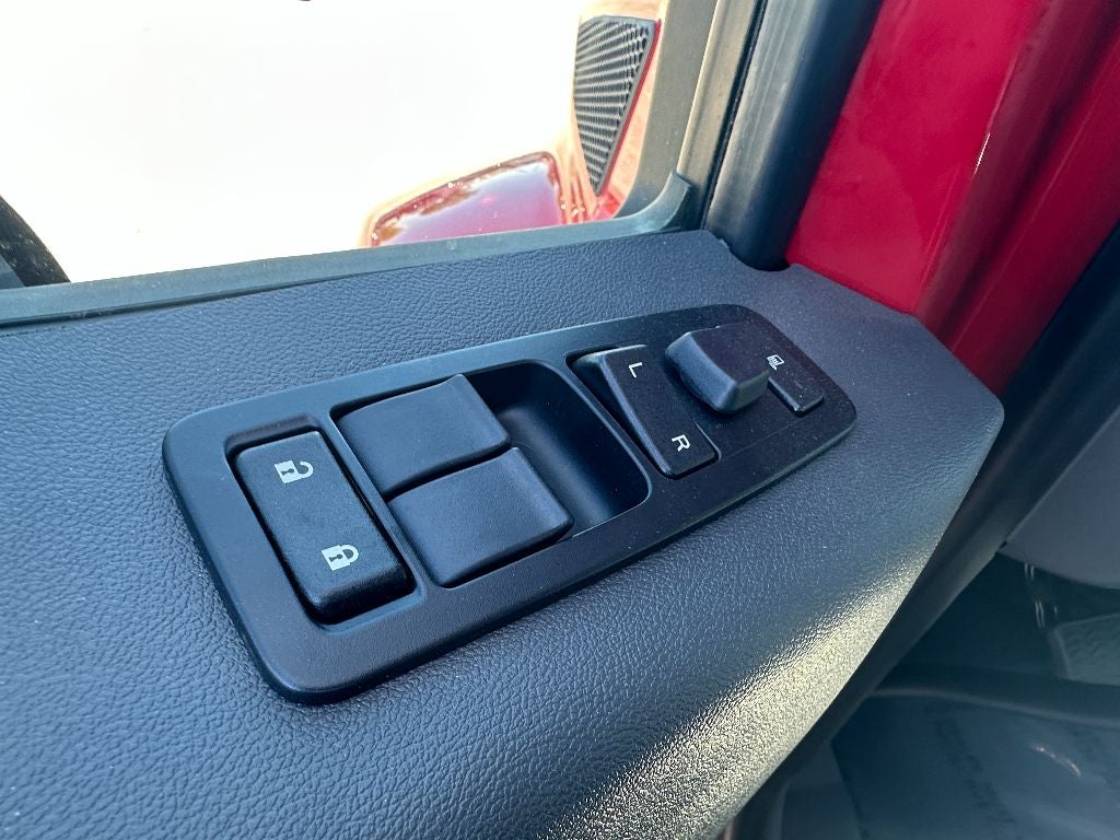 2025 Kenworth T280 WITH A CENTURY 21.5' STEEL CARRIER