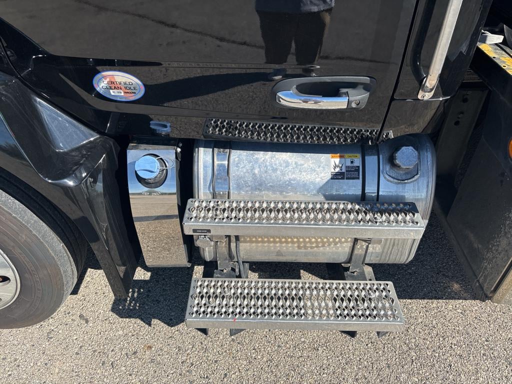 2023 CENTURY PETERBILT w/ Century 12S Carrier