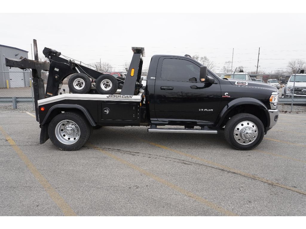 2022 RAM 4500 Chassis SLT WITH A JERRDAN MPL-40