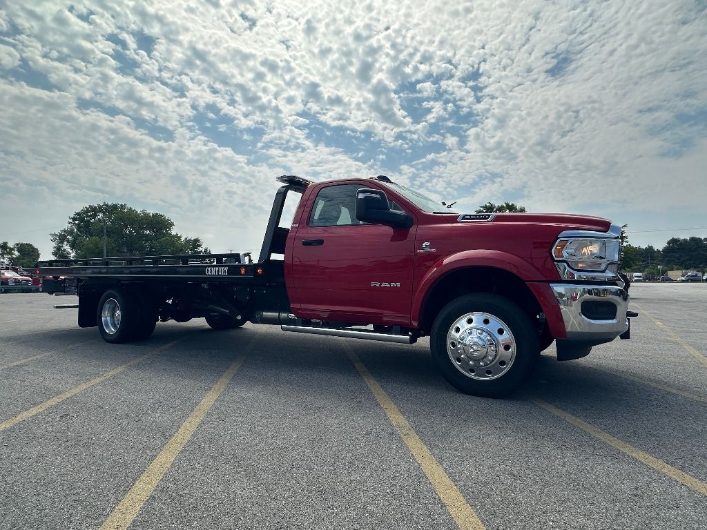 2024 RAM 5500 Chassis SLT WITH A CENTURY 19.5' STEEL CARRIER