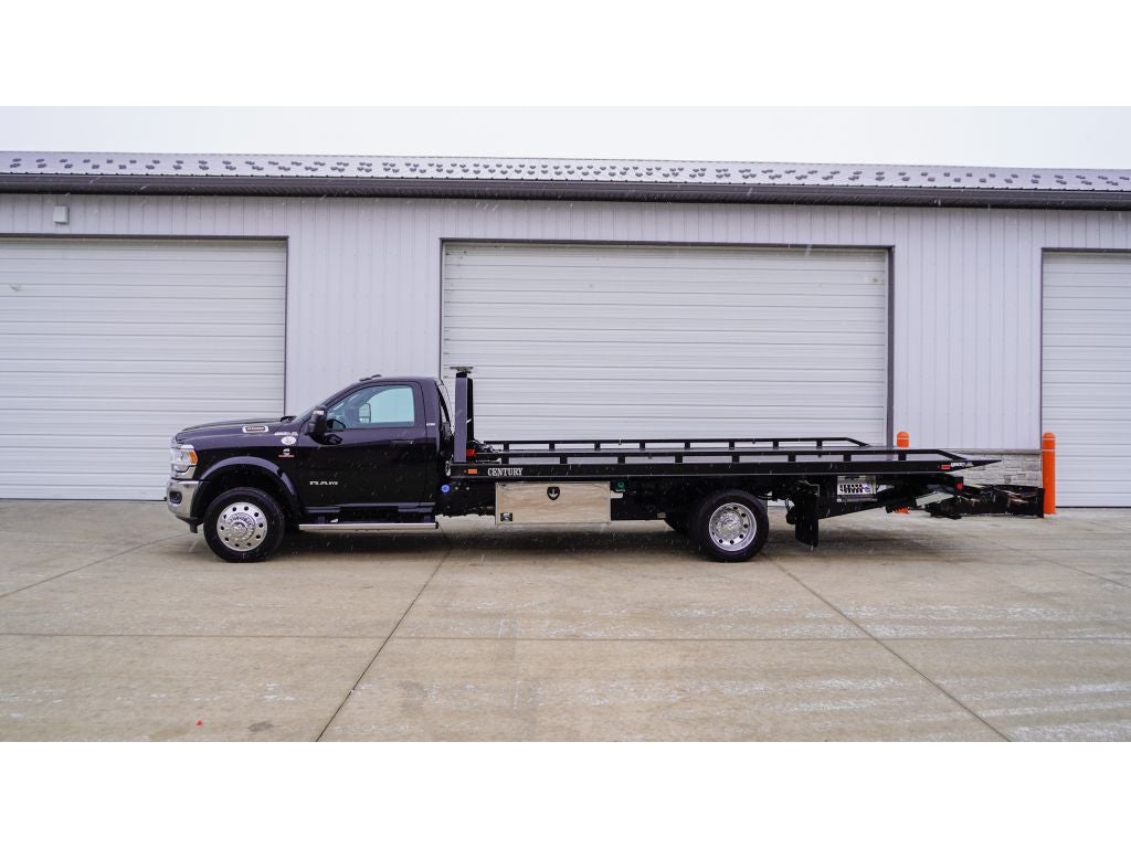 2024 RAM 5500 Chassis w/ Century 10S Carrier