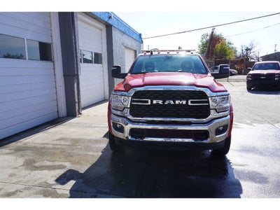 2024 RAM 5500 Chassis w/ Century 10S Carrier