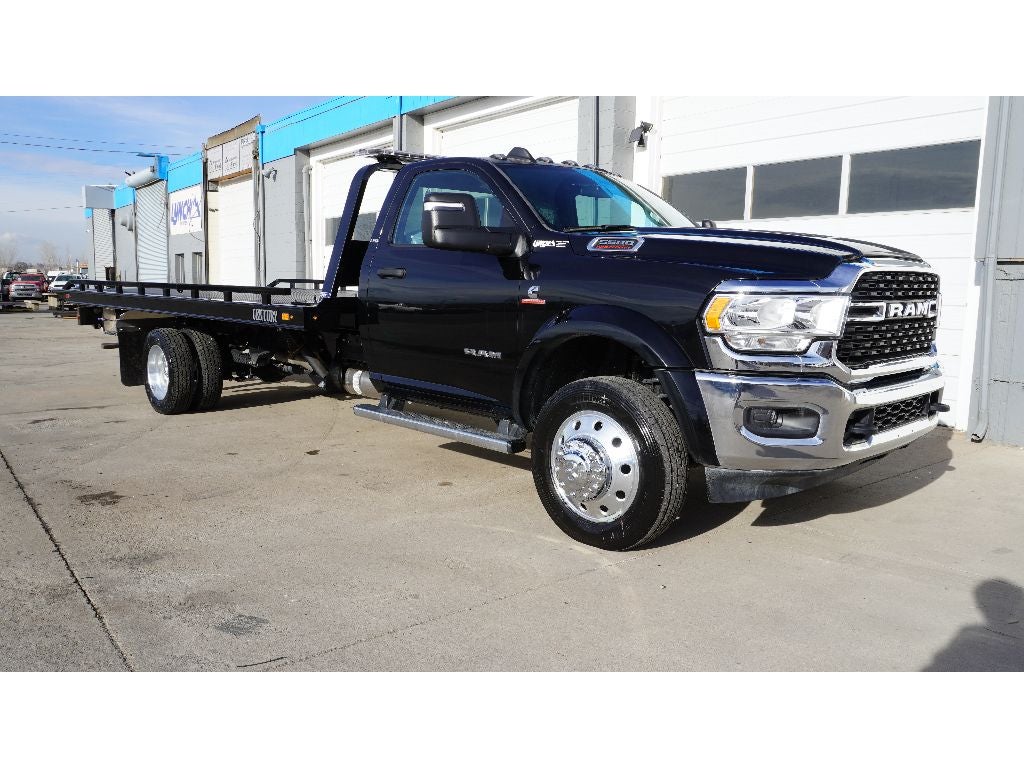 2024 RAM 5500 Chassis w/ Century 10S Carrier