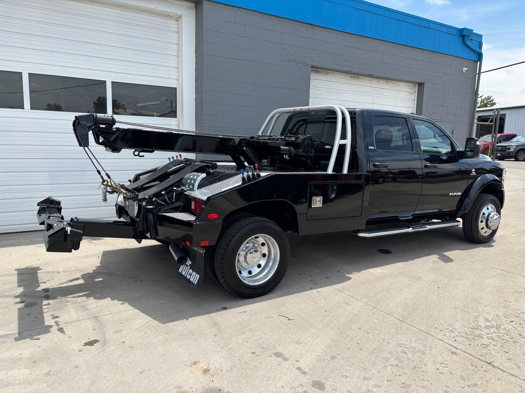 2024 RAM 5500 Chassis w/ Vulcan 894 Wrecker