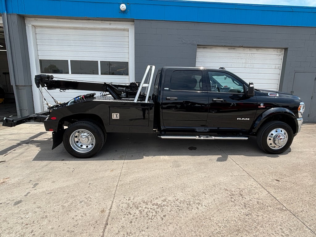2024 RAM 5500 Chassis w/ Vulcan 894 Wrecker