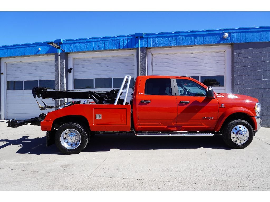 2024 RAM 5500 Chassis w/ Vulcan 894 Wrecker