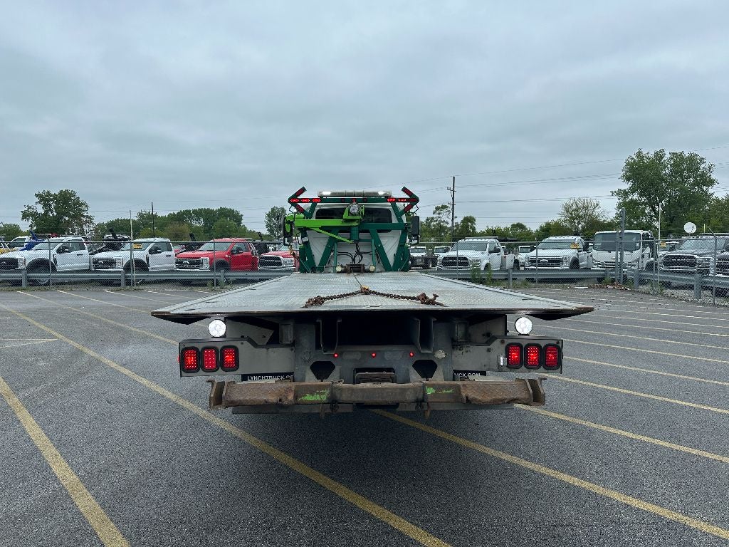 2012 International 4300 MA025 WITH A CENTURY 21' GALV STEEL