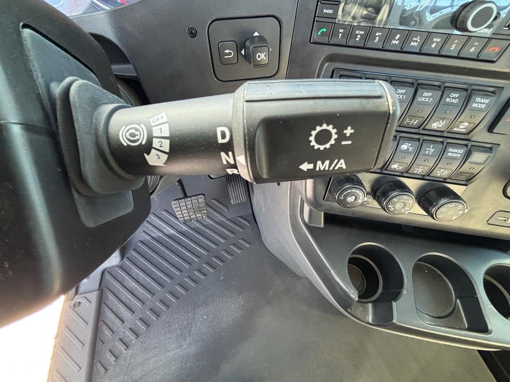 2025 International HX520 w/ Century 30S Industrial Carrier