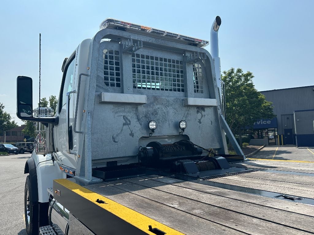 2025 International HX CENTURY 28.5' WOOD INDUSTRIAL