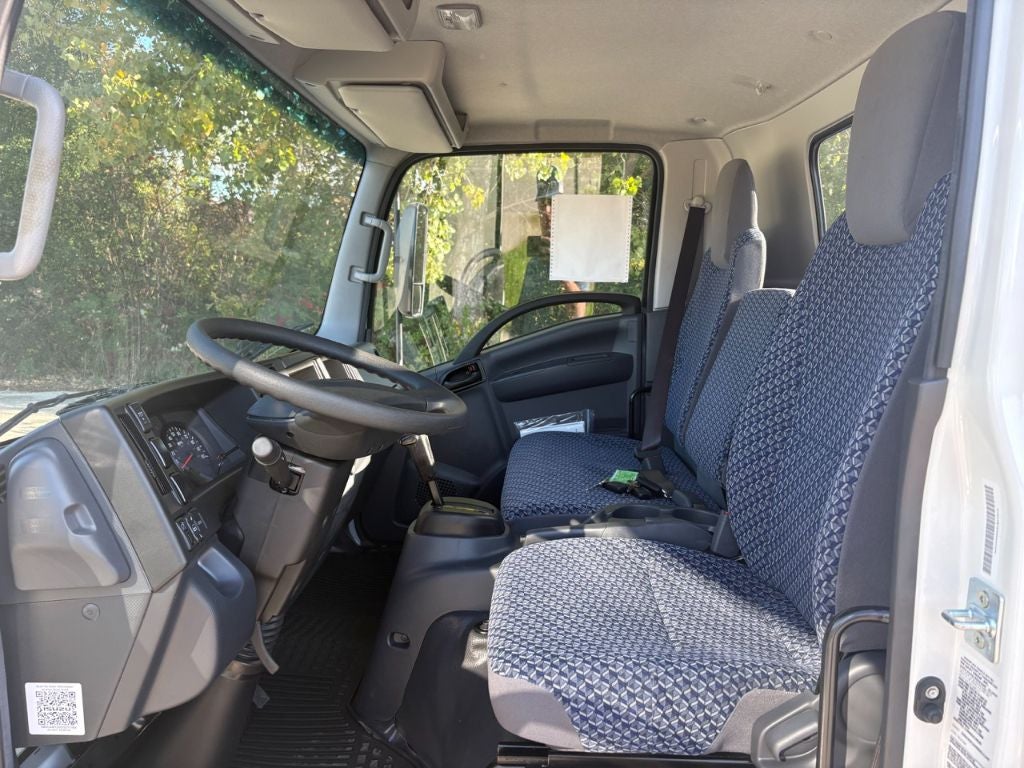 2025 Isuzu NPR-HD Morgan Van Body