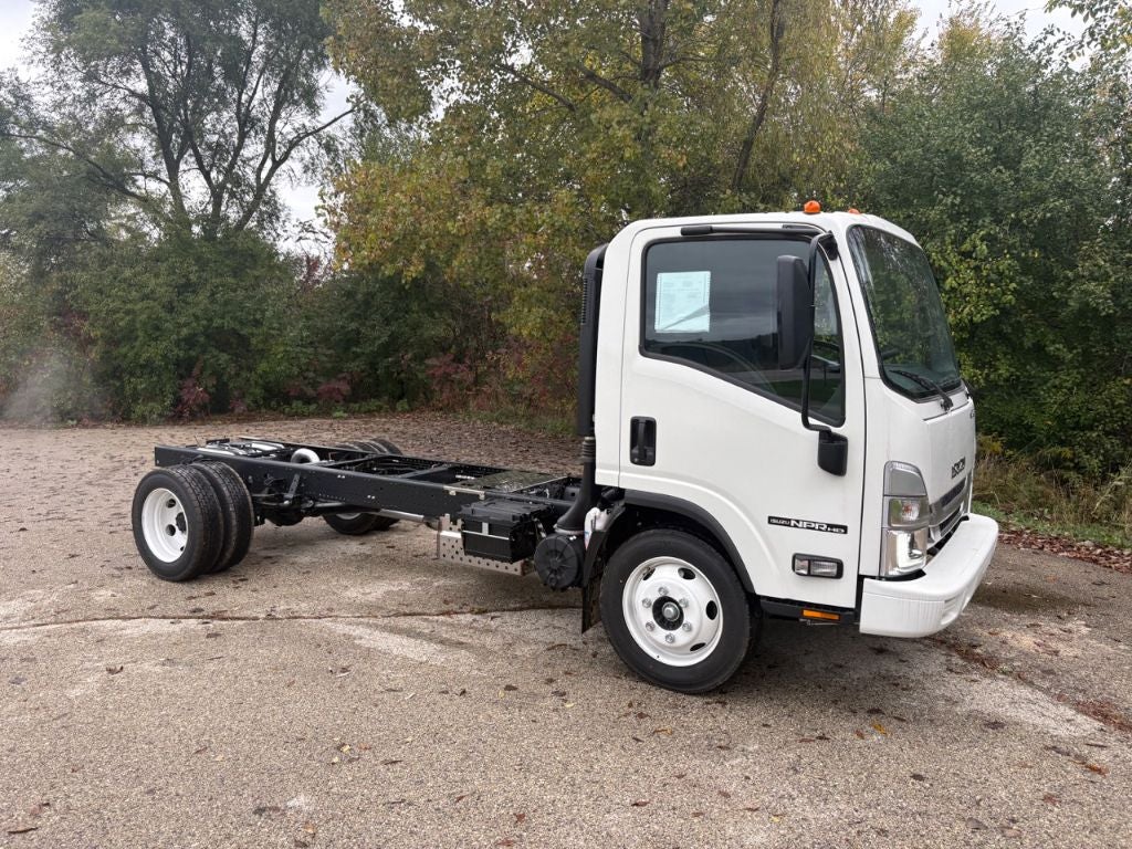 2025 Isuzu NPR-HD NPR