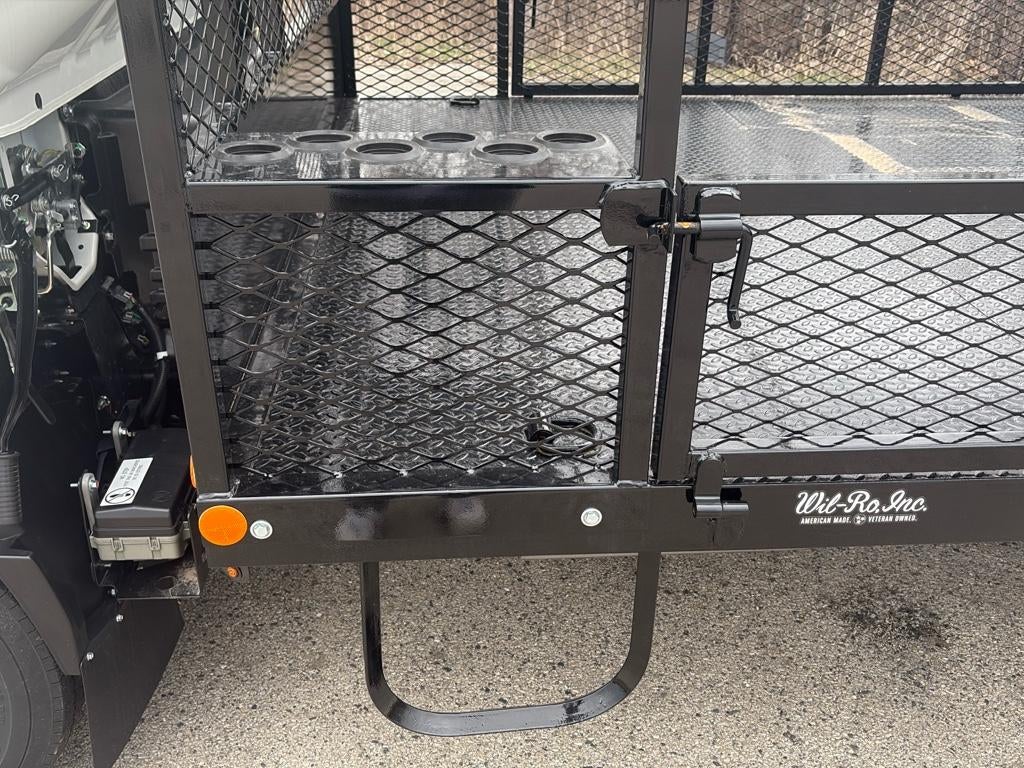2025 Chevrolet 4500HG 14' Wil-Ro Landscape Body