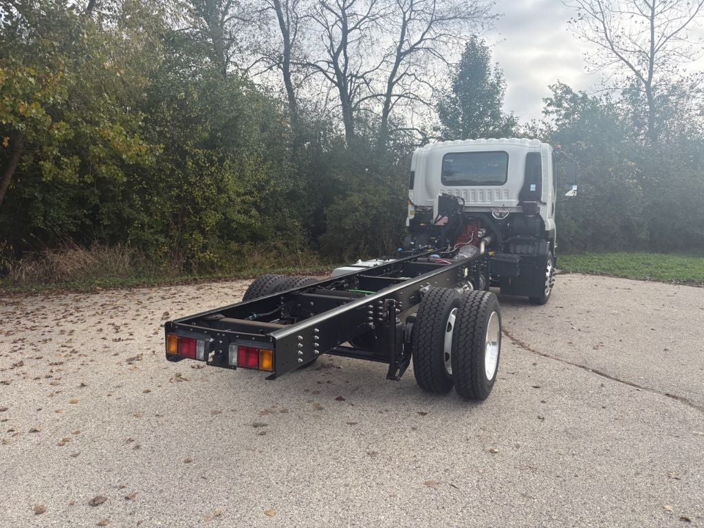 2024 Chevrolet 6500XD 6500XD/7500XD BASE