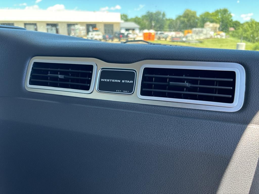 2024 WESTERN STAR CONVENTIONAL w/ Century 20S Industrial Carrier