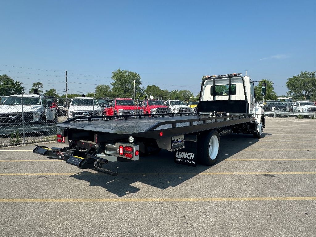 2025 Hino L6 WITH A CENTURY 21.5' STEEL CARRIER