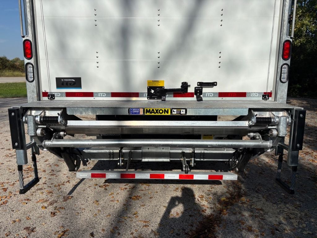 2026 Hino L6 26' ITD Van Body