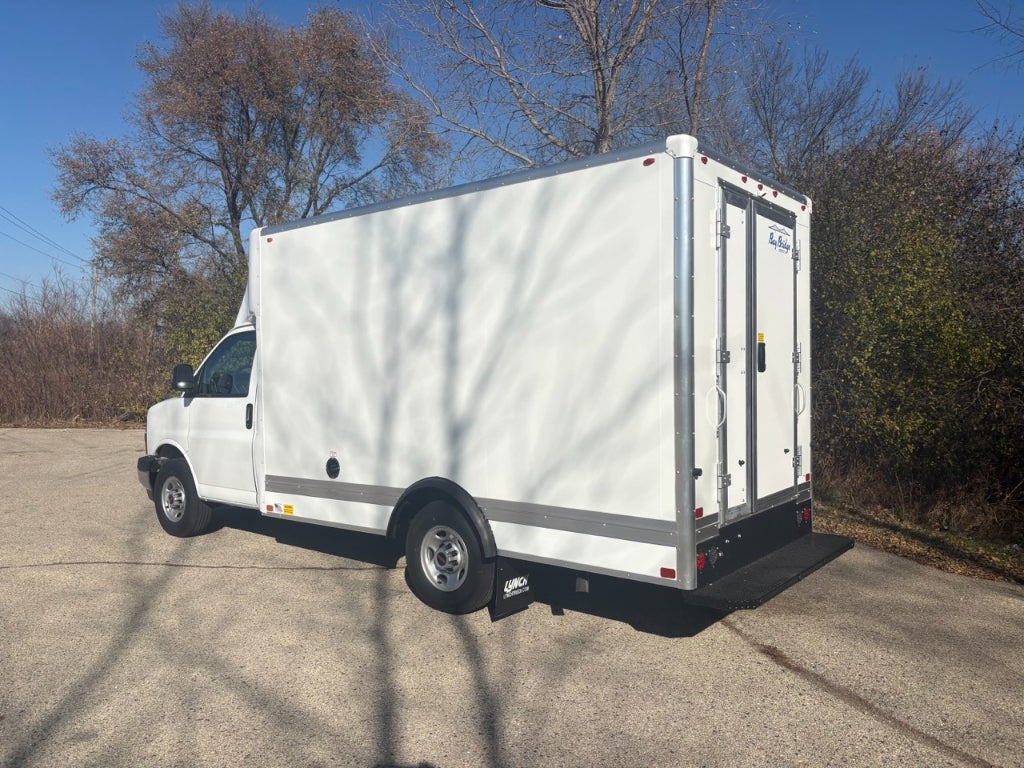 2025 GMC Savana 3500 12' Bay Bridge Van Body