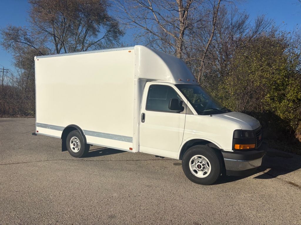 2025 GMC Savana 3500 12' Bay Bridge Van Body