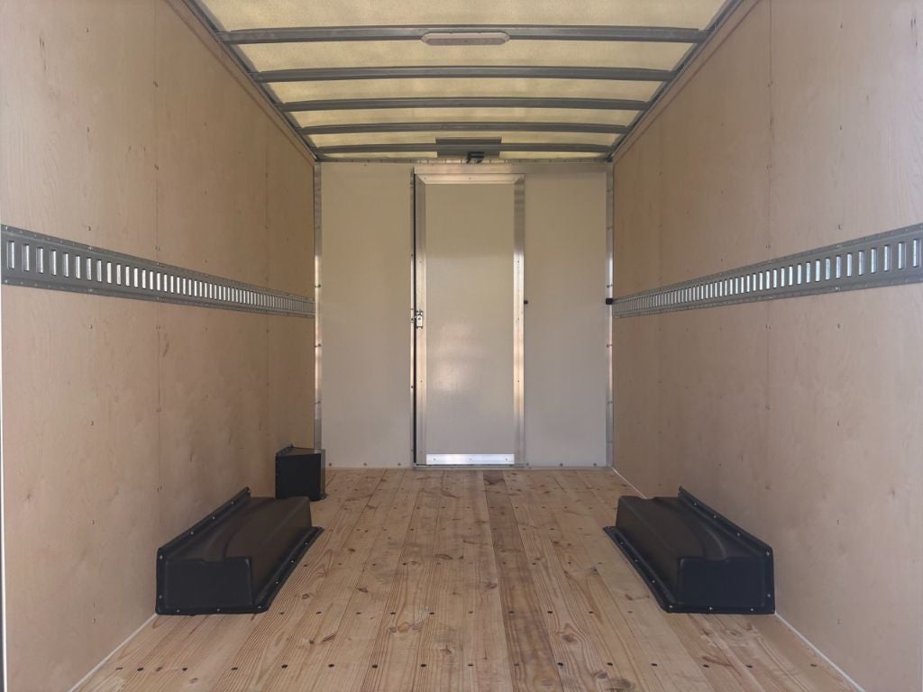 2025 GMC Savana 3500 12' Bay Bridge Van Body