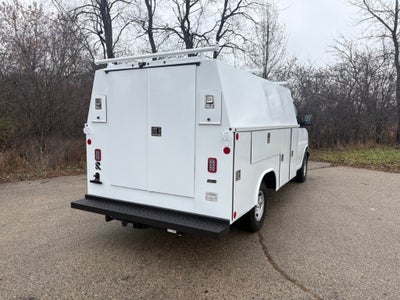 2025 GMC Savana 3500 11' Monroe CSV Body