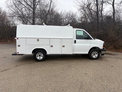 2025 GMC Savana 3500 11' Monroe CSV Body