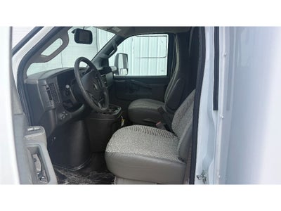 2025 GMC Savana 3500 17' Bay Bridge Van Body