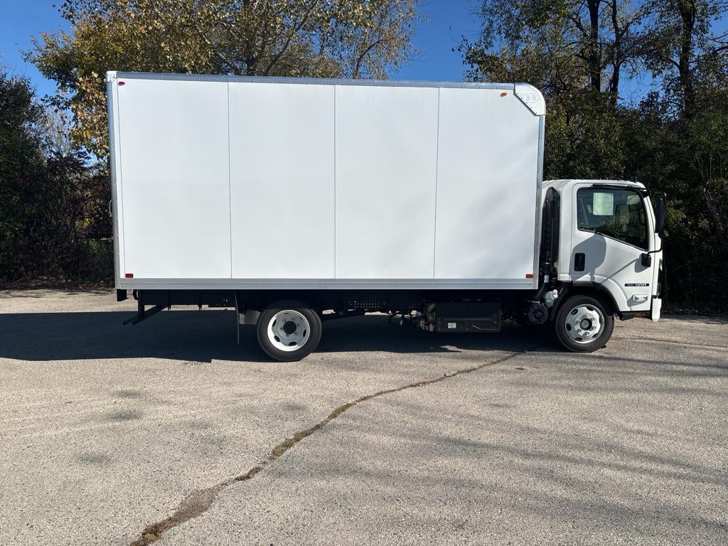 2025 Isuzu NRR 16' Bay Bridge Van Body