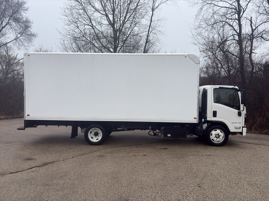 2025 Chevrolet 5500XD LCF DIESEL 20' Bay Bridge Van Body