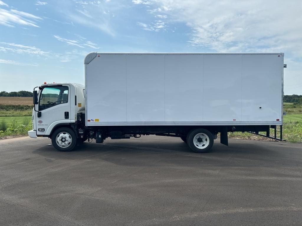 2024 Chevrolet 5500XD 20' Bay Bridge Van Body